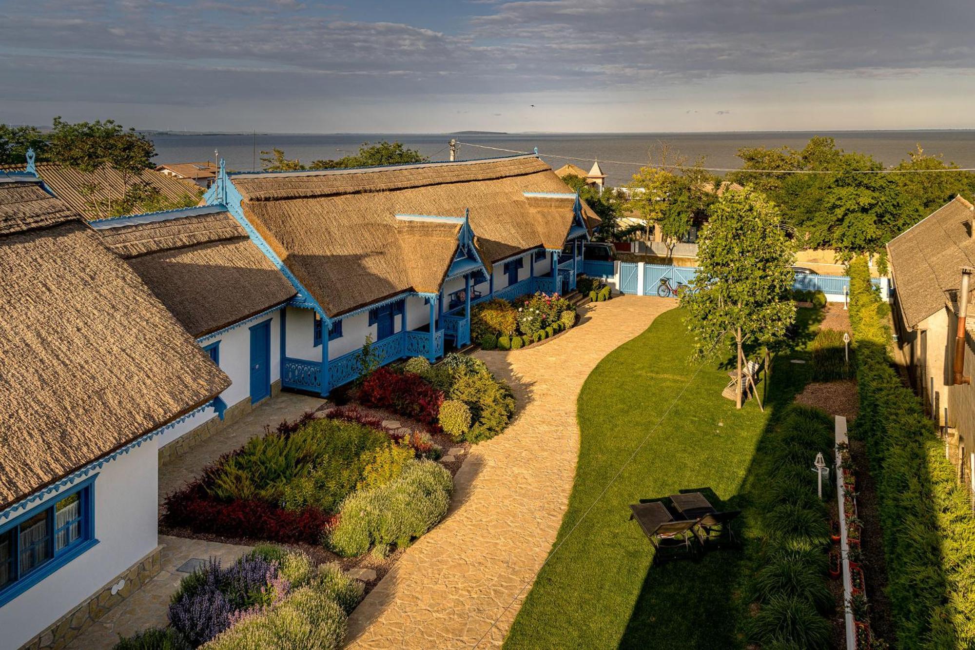 Casa Filip Din Sarichioi Hotel Exterior foto